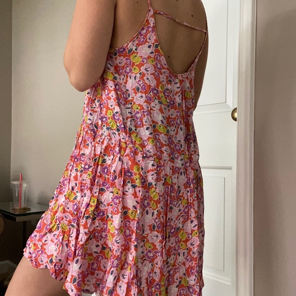 Lush Vibrant Summer Flowy Floral Strappy Dress - Picture 2 of 9
